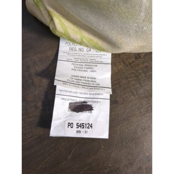 Pier 1 imports aquatic beach W/crane throw pillow indoor outdoor 20”x20” New - Picture 2 of 10